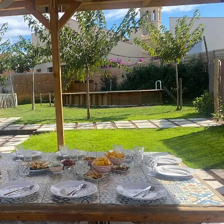 Cal Castla Holiday home